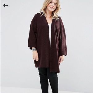 NEW W/O TAG ASOS CURVE CARDIGAN IN OVERSIZED SHAPE